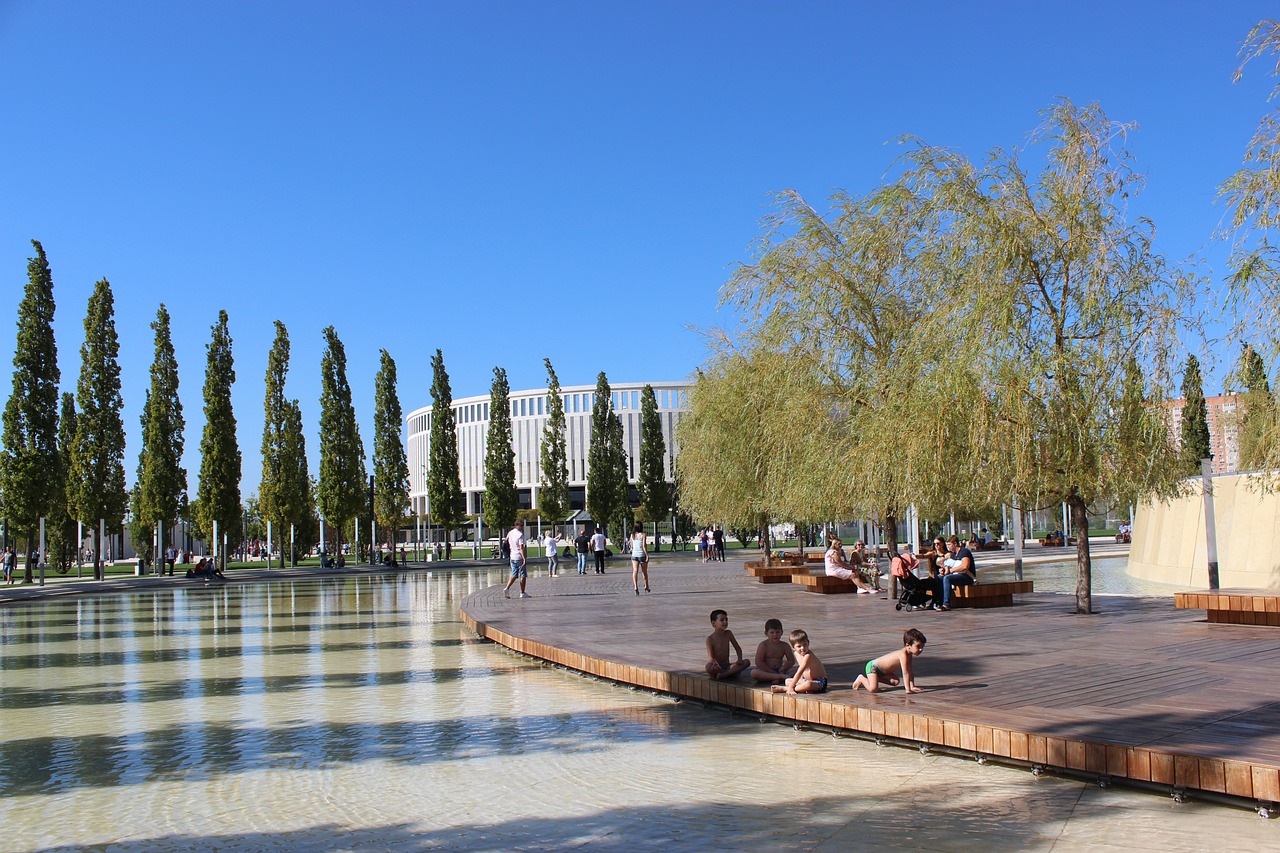 不仅需要在 不仅需要在